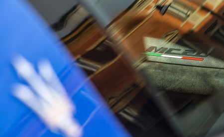 2021 Maserati MC20 Detail Wallpapers  450x275 (36)