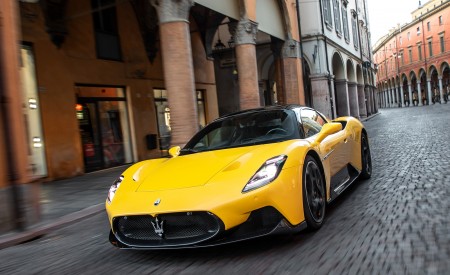 2021 Maserati MC20 Front Wallpapers  450x275 (3)