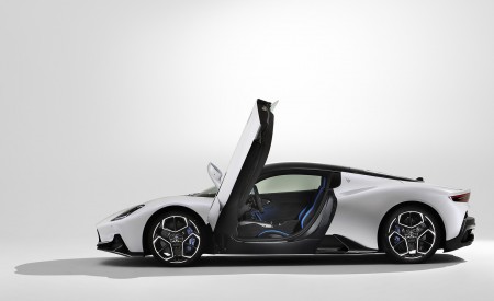 2021 Maserati MC20 Side Wallpapers 450x275 (88)