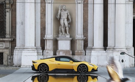 2021 Maserati MC20 Side Wallpapers 450x275 (15)