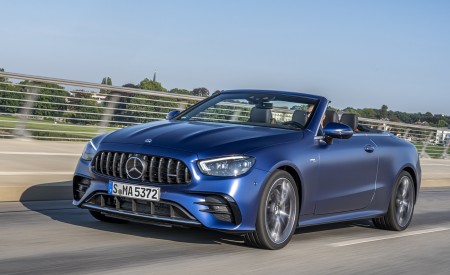 2021 Mercedes-AMG E 53 4MATIC+ Cabriolet (Color: Magno Brilliant Blue) Front Three-Quarter Wallpapers 450x275 (59)