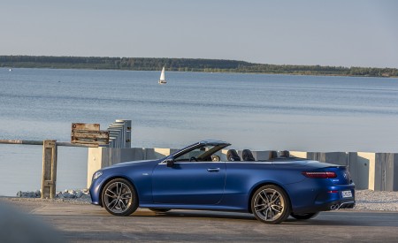 2021 Mercedes-AMG E 53 4MATIC+ Cabriolet (Color: Magno Brilliant Blue) Side Wallpapers  450x275 (101)