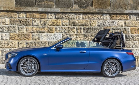 2021 Mercedes-AMG E 53 4MATIC+ Cabriolet (Color: Magno Brilliant Blue) Side Wallpapers  450x275 (84)