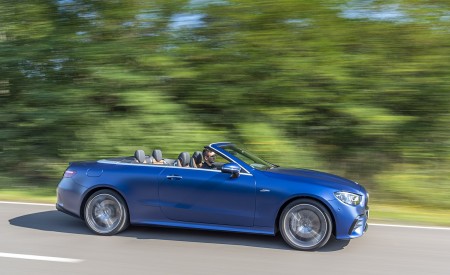 2021 Mercedes-AMG E 53 4MATIC+ Cabriolet (Color: Magno Brilliant Blue) Side Wallpapers 450x275 (68)