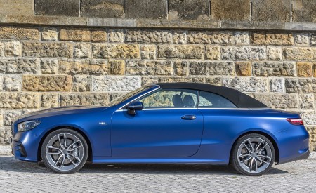 2021 Mercedes-AMG E 53 4MATIC+ Cabriolet (Color: Magno Brilliant Blue) Side Wallpapers 450x275 (91)