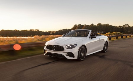 2021 Mercedes-AMG E 53 Cabriolet (US-Spec) Front Three-Quarter Wallpapers 450x275 (5)