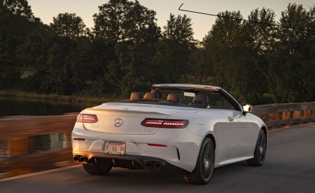 2021 Mercedes-AMG E 53 Cabriolet (US-Spec) Rear Three-Quarter Wallpapers  450x275 (16)