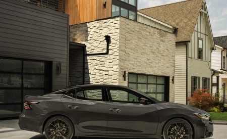 2021 Nissan Maxima 40th Anniversary Edition Side Wallpapers 450x275 (11)