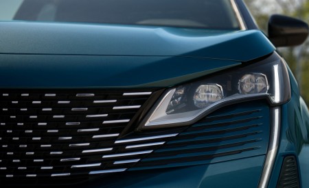 2021 Peugeot 5008 Headlight Wallpapers 450x275 (9)