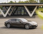 2021 Porsche Panamera 4 (Color: Truffle Brown Metallic) Front Three-Quarter Wallpapers 150x120 (13)