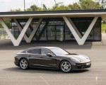 2021 Porsche Panamera 4 (Color: Truffle Brown Metallic) Front Three-Quarter Wallpapers 150x120 (8)