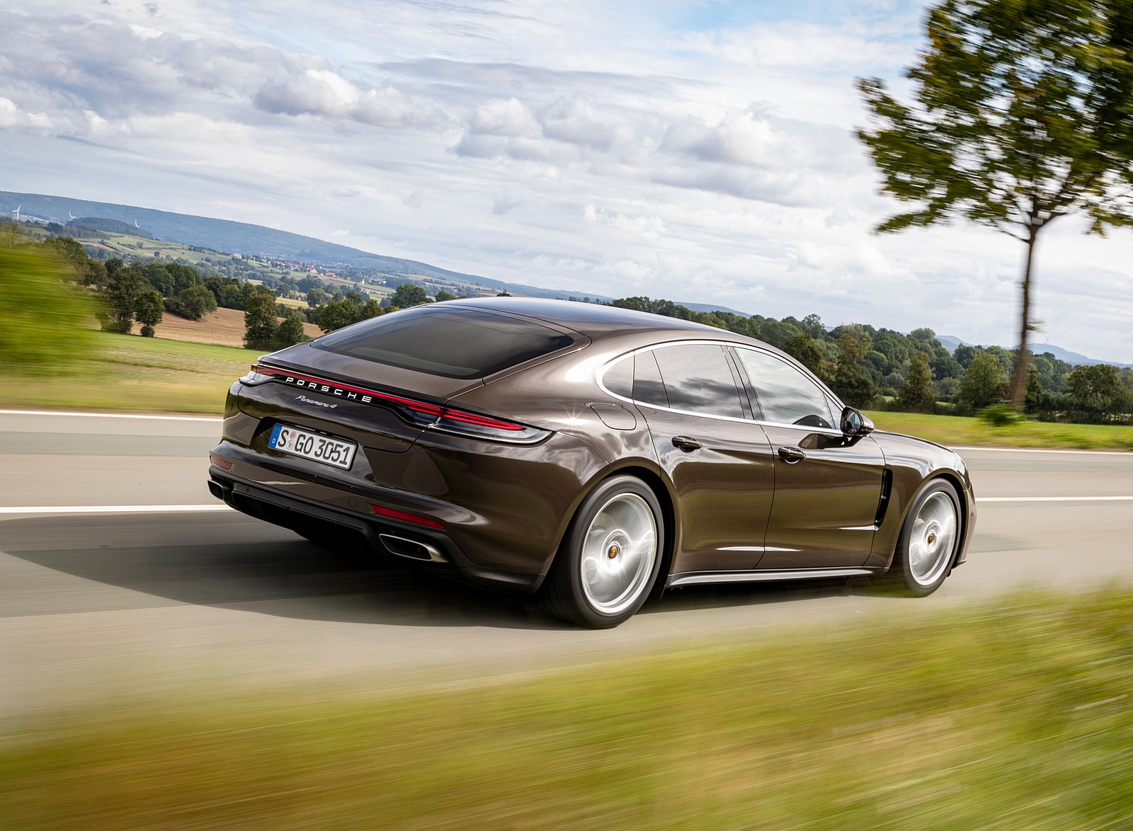 2021 Porsche Panamera 4 (Color: Truffle Brown Metallic) Rear Three-Quarter Wallpapers (5)