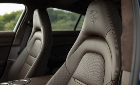 2021 Porsche Panamera 4S E-Hybrid (Color: Gentian Blue Metallic) Interior Front Seats Wallpapers 450x275 (107)