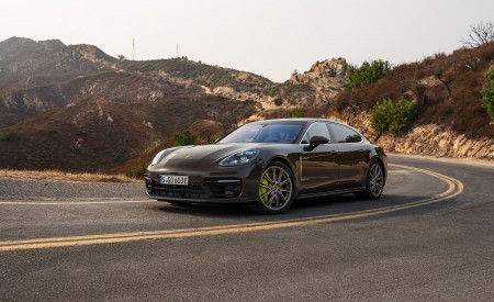 2021 Porsche Panamera 4S E-Hybrid (Color: Truffle Brown Metallic) Front Three-Quarter Wallpapers 450x275 (18)