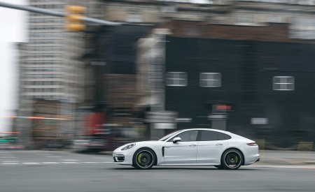 2021 Porsche Panamera 4S E-Hybrid (US-Spec) Side Wallpapers  450x275 (40)