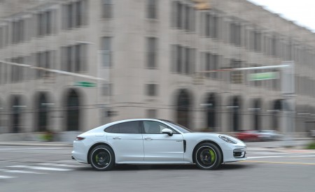 2021 Porsche Panamera 4S E-Hybrid (US-Spec) Side Wallpapers  450x275 (42)