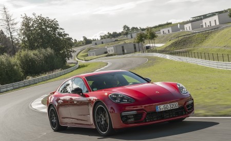2021 Porsche Panamera GTS (Color: Carmine Red) Front Three-Quarter Wallpapers 450x275 (25)
