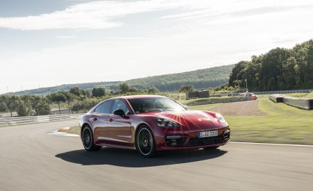 2021 Porsche Panamera GTS (Color: Carmine Red) Front Three-Quarter Wallpapers 450x275 (15)