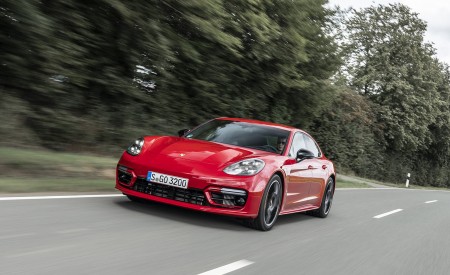 2021 Porsche Panamera GTS (Color: Carmine Red) Front Three-Quarter Wallpapers 450x275 (5)