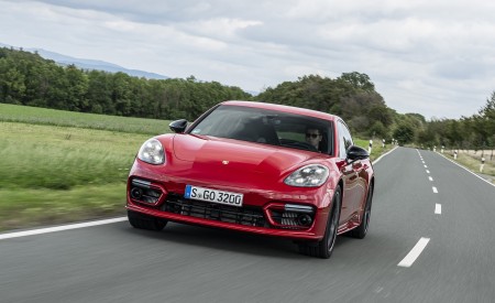 2021 Porsche Panamera GTS (Color: Carmine Red) Front Wallpapers 450x275 (1)