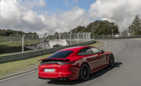 2021 Porsche Panamera GTS (Color: Carmine Red) Rear Three-Quarter Wallpapers 450x275 (29)