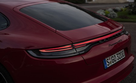 2021 Porsche Panamera GTS (Color: Carmine Red) Tail Light Wallpapers 450x275 (54)