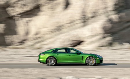 2021 Porsche Panamera GTS (Color: Mamba Green) Side Wallpapers 450x275 (80)