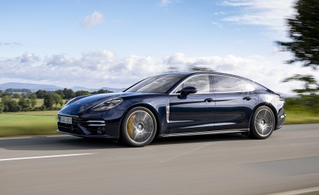 2021 Porsche Panamera Turbo S Executive (Color: Night Blue Metallic) Front Three-Quarter Wallpapers 450x275 (2)