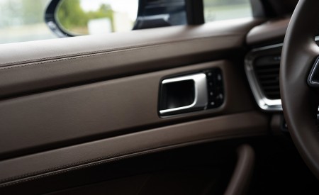 2021 Porsche Panamera Turbo S Executive (Color: Night Blue Metallic) Interior Detail Wallpapers 450x275 (32)