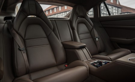 2021 Porsche Panamera Turbo S Executive (Color: Night Blue Metallic) Interior Rear Seats Wallpapers 450x275 (40)