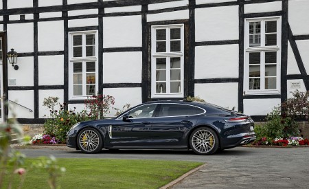 2021 Porsche Panamera Turbo S Executive (Color: Night Blue Metallic) Side Wallpapers 450x275 (19)