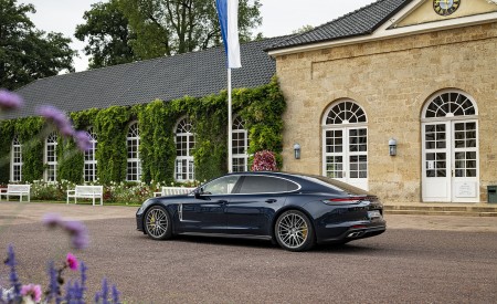 2021 Porsche Panamera Turbo S Executive (Color: Night Blue Metallic) Side Wallpapers 450x275 (21)