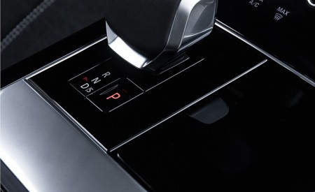 2021 Range Rover Velar Central Console Wallpapers 450x275 (47)