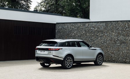 2021 Range Rover Velar P400e Plug-In Hybrid Rear Three-Quarter Wallpapers 450x275 (20)