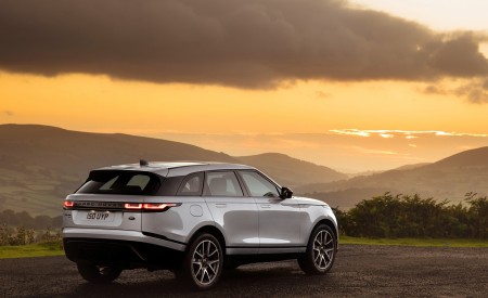 2021 Range Rover Velar P400e Plug-In Hybrid Rear Three-Quarter Wallpapers 450x275 (14)