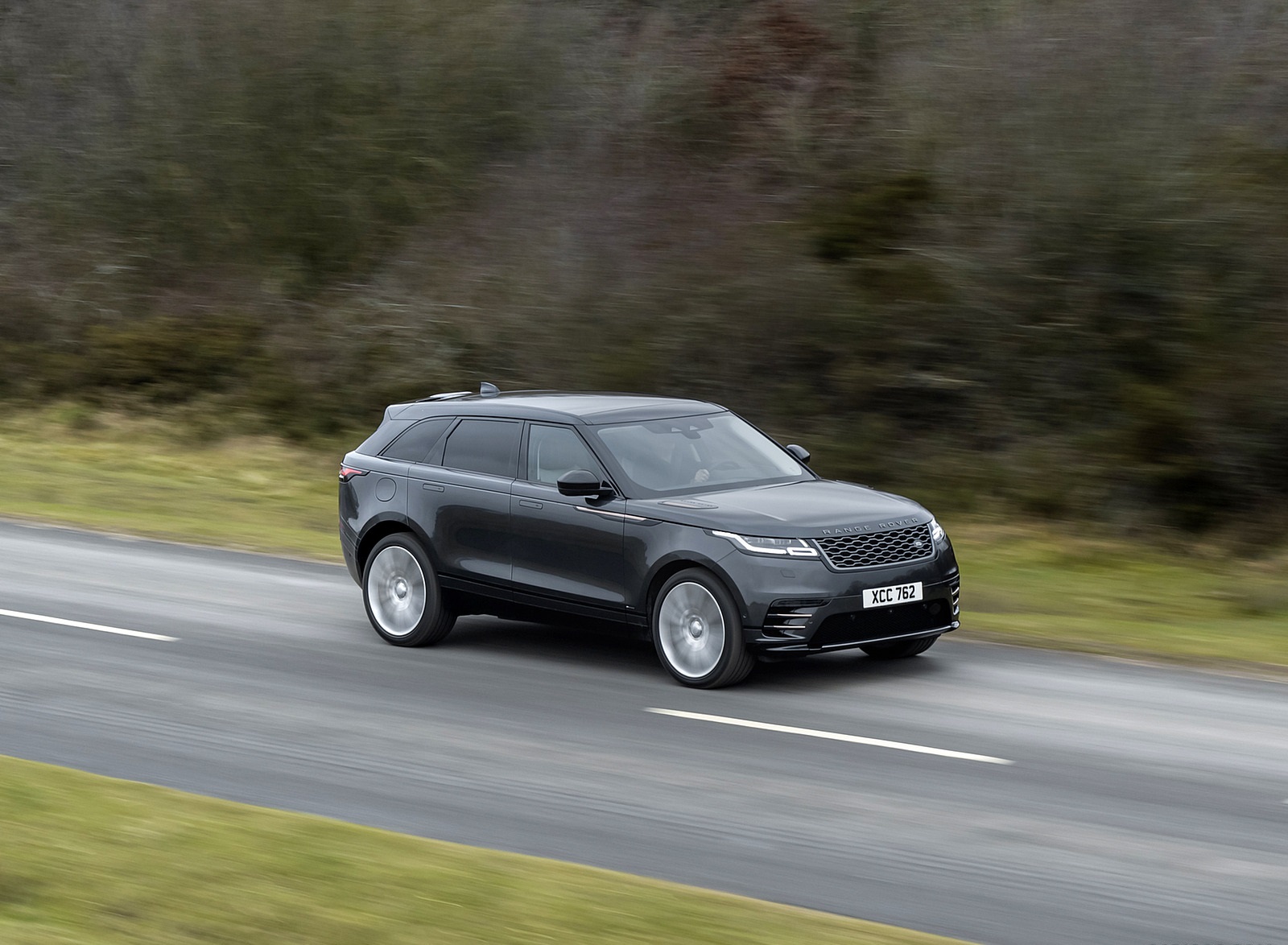 2021 Range Rover Velar D300 MHEV R-Dynamic SE Front Three-Quarter Wallpapers (8)