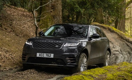 2021 Range Rover Velar d300 SE R-Dynamic MHEV Front Wallpapers 450x275 (11)