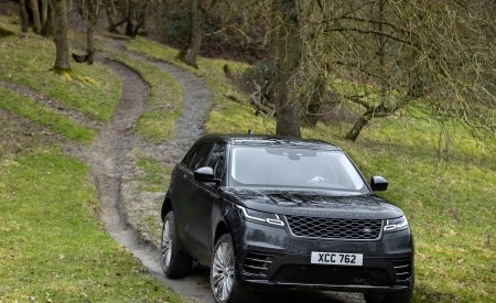 2021 Range Rover Velar d300 SE R-Dynamic MHEV Front Wallpapers 450x275 (12)