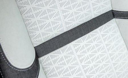 2021 Range Rover Velar d300 SE R-Dynamic MHEV Interior Seats Wallpapers 450x275 (41)