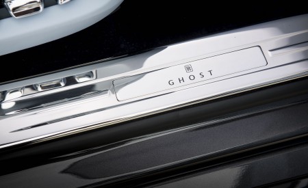 2021 Rolls-Royce Ghost Door Sill Wallpapers 450x275 (15)