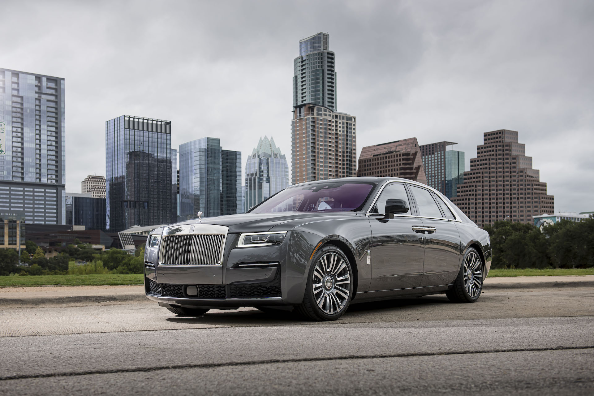 2021 Rolls-Royce Ghost Front Three-Quarter Wallpapers (9)