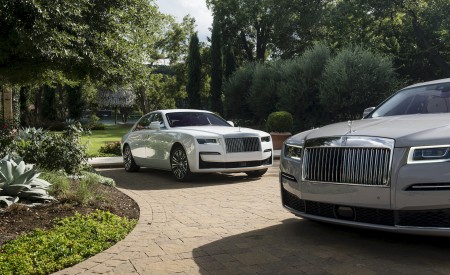 2021 Rolls-Royce Ghost Front Three-Quarter Wallpapers 450x275 (39)