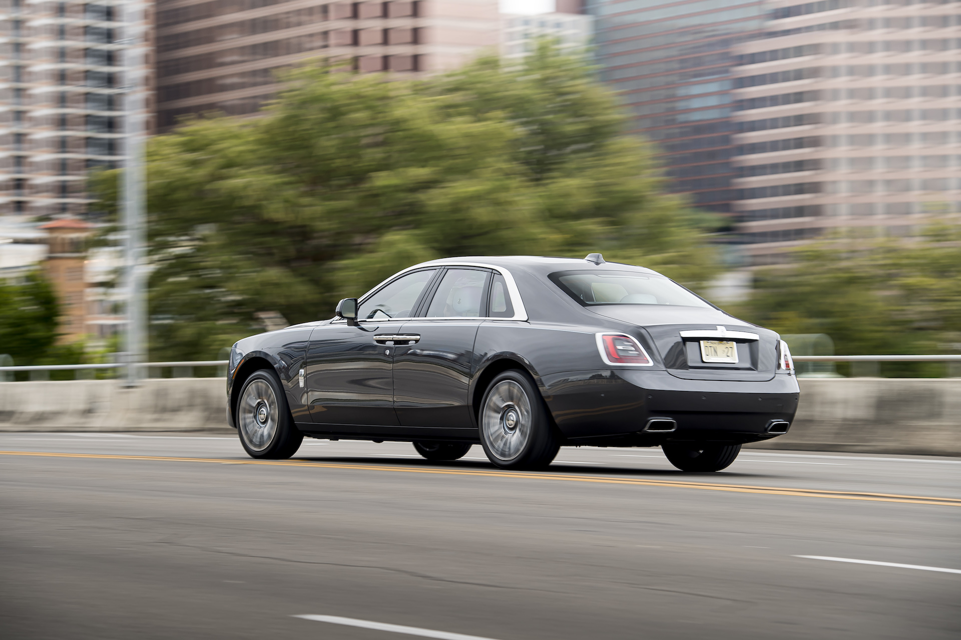 2021 Rolls-Royce Ghost Rear Three-Quarter Wallpapers (6)