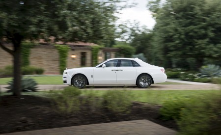 2021 Rolls-Royce Ghost Side Wallpapers 450x275 (41)