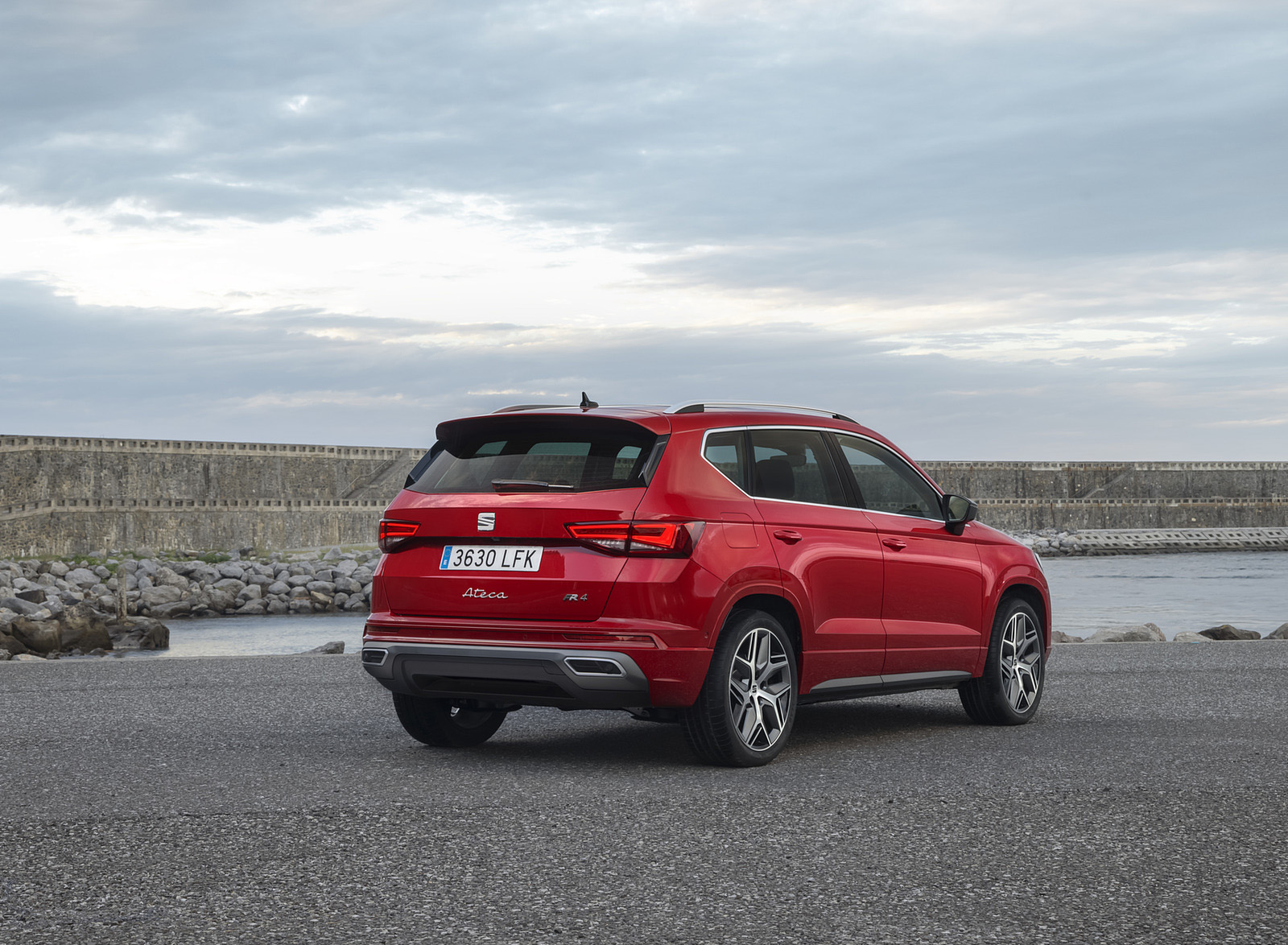 2021 SEAT Ateca Rear Three-Quarter Wallpapers (12)