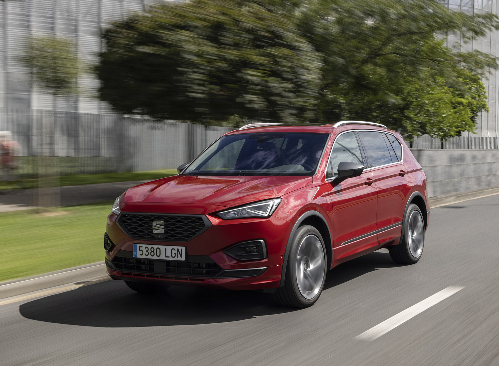 2021 SEAT Tarraco FR Front Three-Quarter Wallpapers (14)