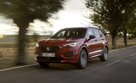 2021 SEAT Tarraco FR Front Three-Quarter Wallpapers 450x275 (4)