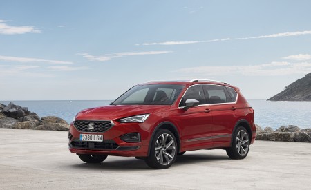2021 SEAT Tarraco FR Front Three-Quarter Wallpapers 450x275 (30)
