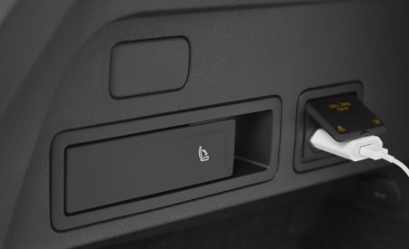 2021 SEAT Tarraco FR Interior Detail Wallpapers 450x275 (44)