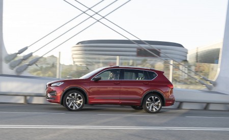 2021 SEAT Tarraco FR Side Wallpapers 450x275 (17)